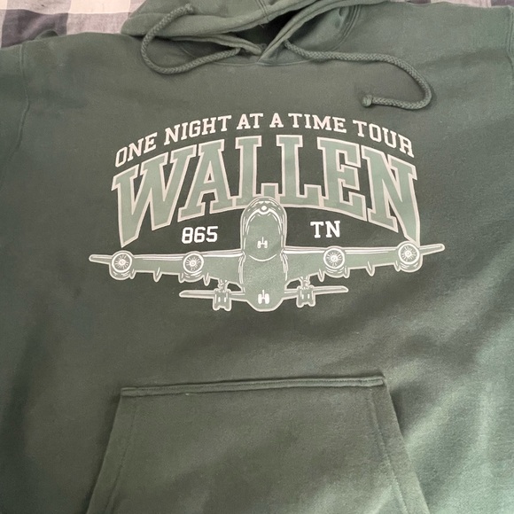 Wallen Green Hoodie Sweatshirt - Picture 1 of 3